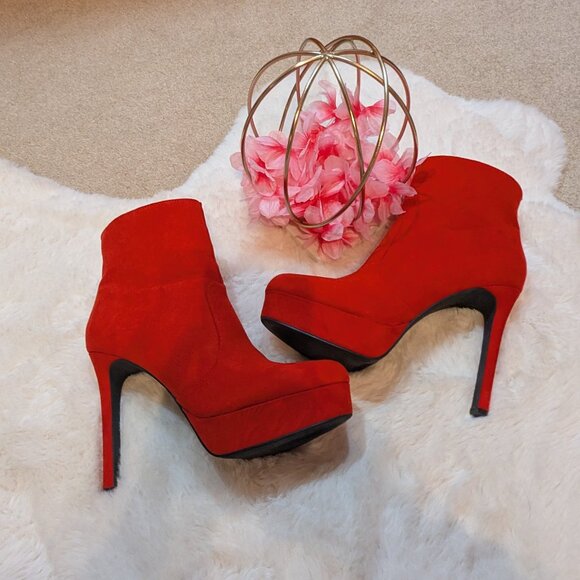EUC Red Boots by Shoe Dazzle, Size 8 - Picture 1 of 11